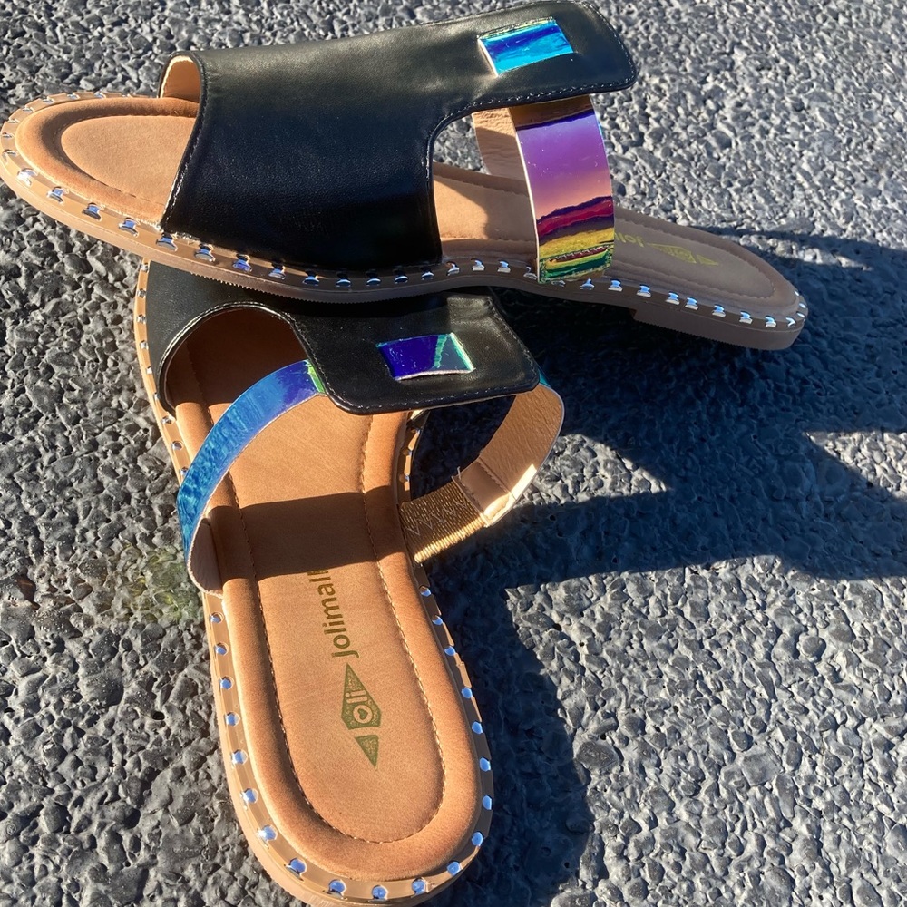 Sandles - Picture 2 of 2
